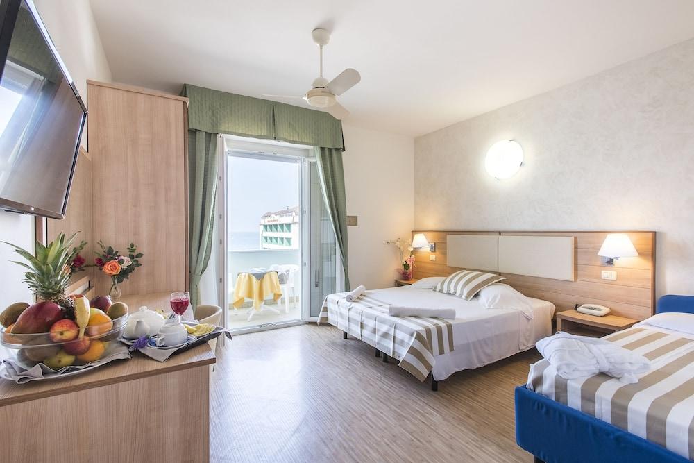 Hotel Losanna 가비체 마레 외부 사진