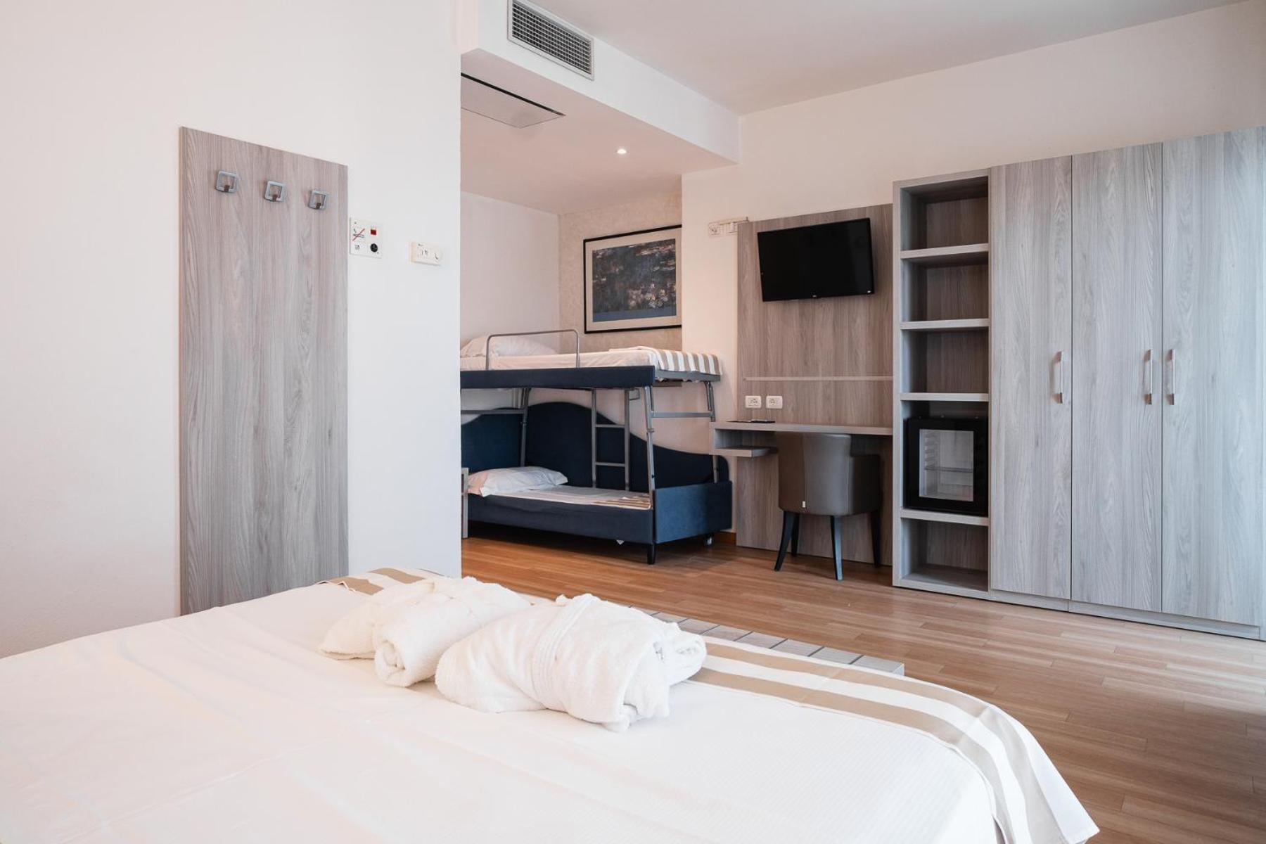 Hotel Losanna 가비체 마레 외부 사진